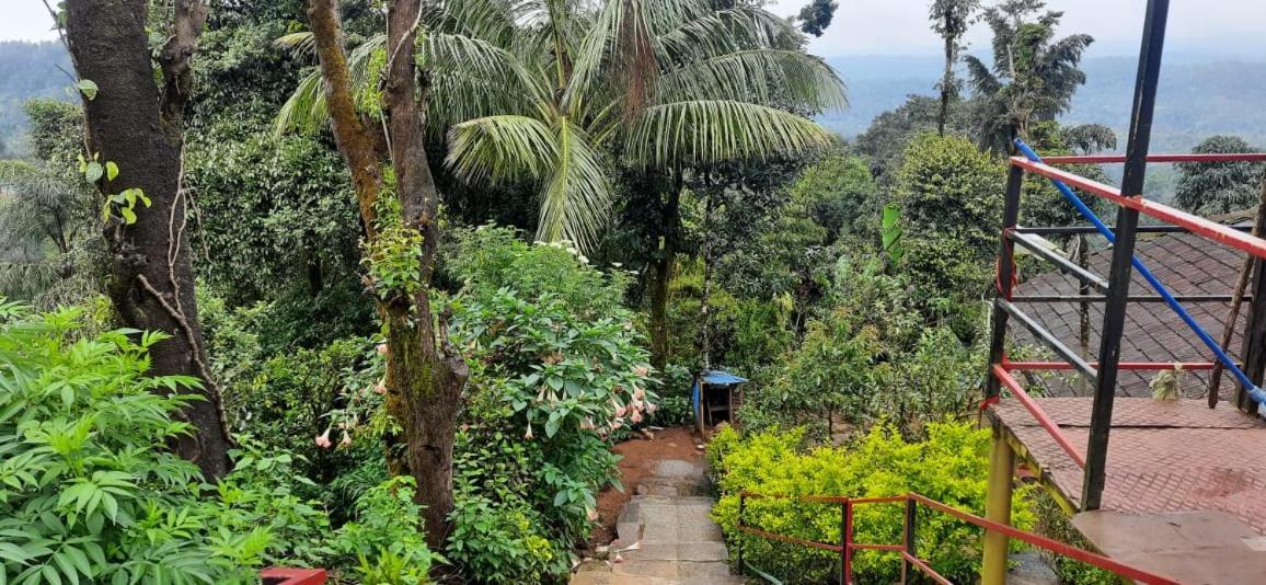 Spinson Home Stay Madikeri Eksteriør billede